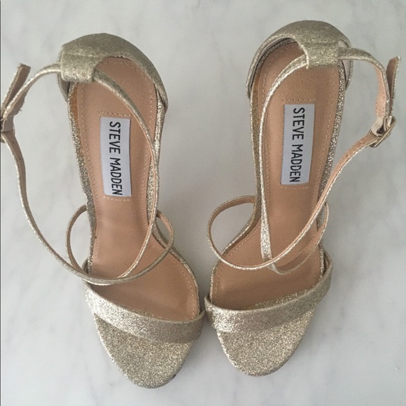 Steve Madden Gold Glitter Heels - Picture 2 of 3